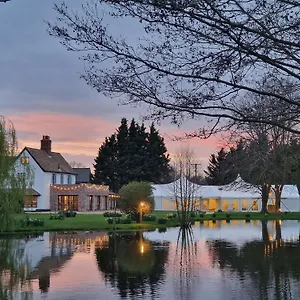 Minstrel Court Wedding Venue , Cambridge (Cambridgeshire) United Kingdom
